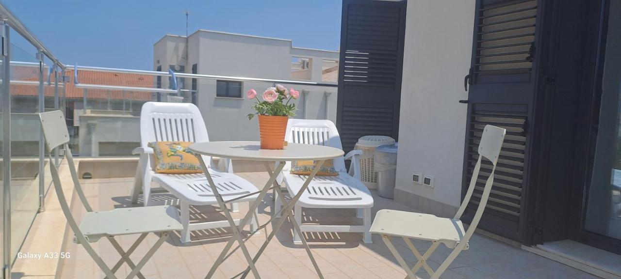 Villa Sul Mare Don Toto' أفولا المظهر الخارجي الصورة